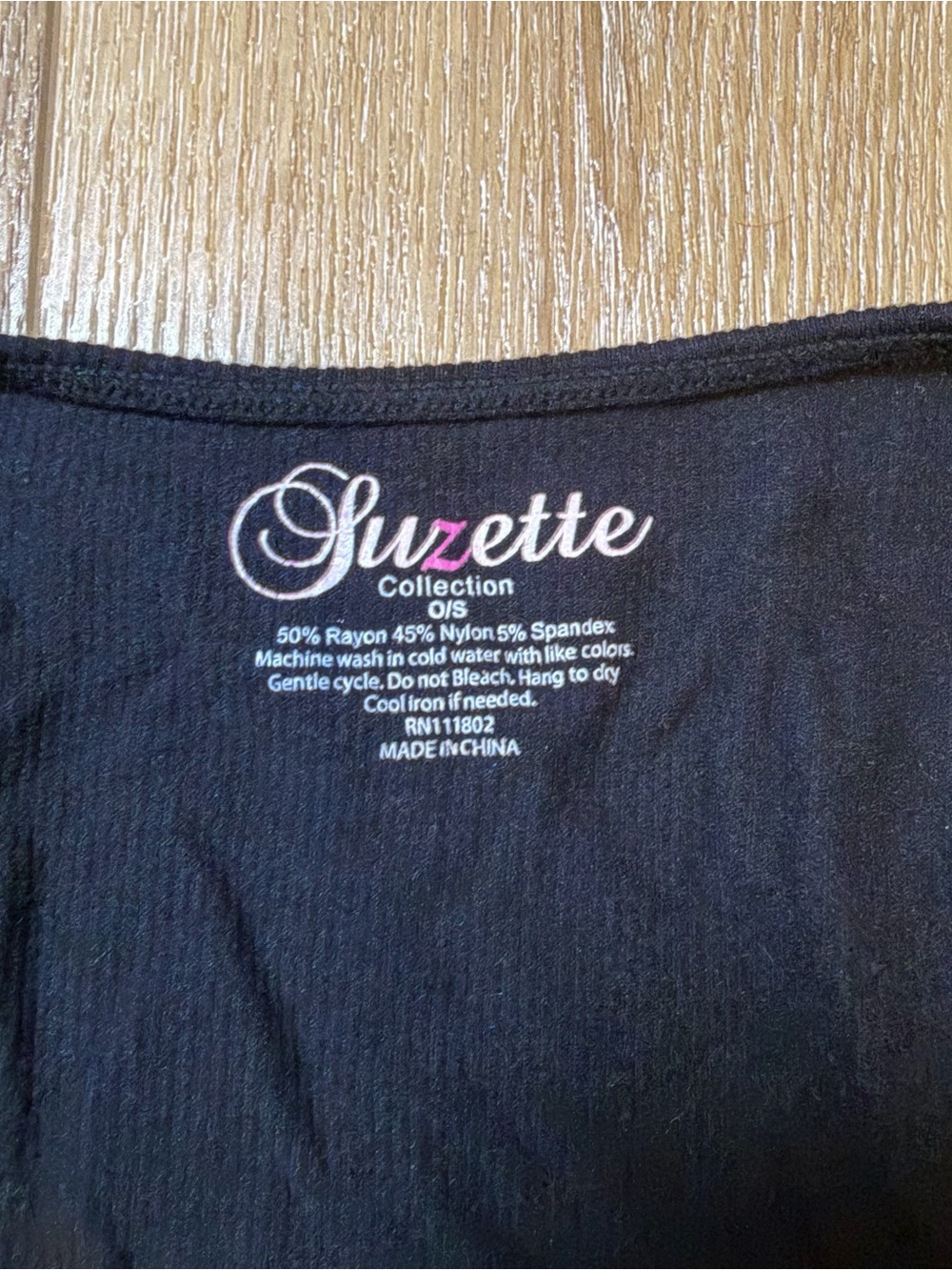 Keyhole Tank Top - Picture 3 of 3